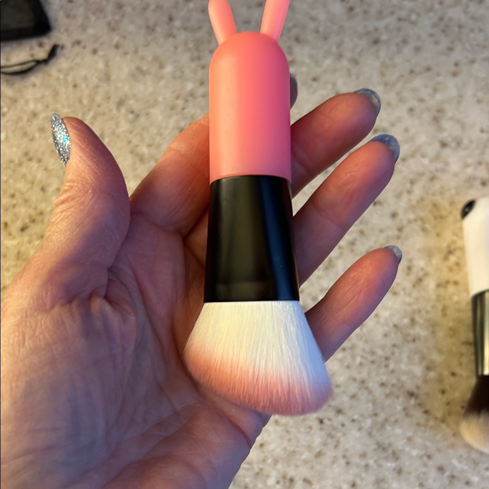 Adorable Animal Makeup Brush Set - Pink, White, Brown, Gray - Picture 10 of 13